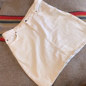 White denim skirt